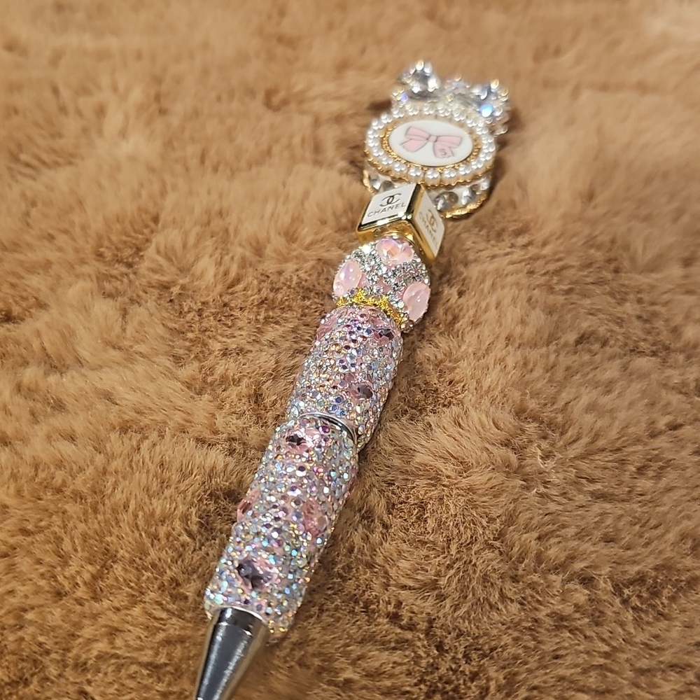 Sparkle Pearl-framed cameo Bow Pen - Picture 4 of 5